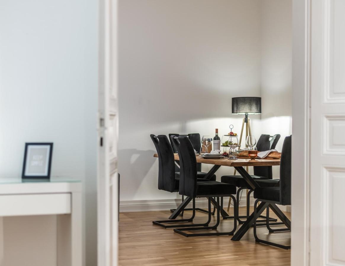 Hochwertige Altbauwohnung Im Modernen Stil In Wiesbaden - Kueche - Terrasse - Wlan - Zentral Buitenkant foto