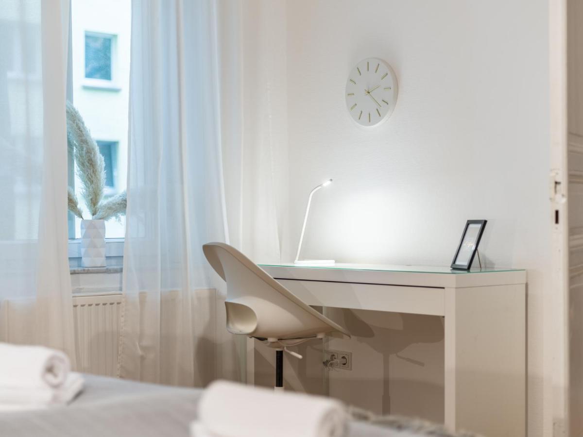 Hochwertige Altbauwohnung Im Modernen Stil In Wiesbaden - Kueche - Terrasse - Wlan - Zentral Buitenkant foto